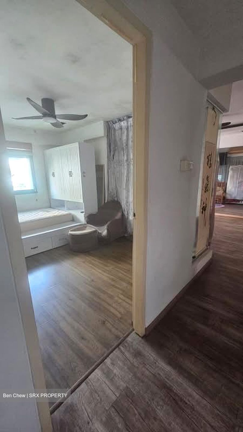 Blk 684B Jurong West Street 64 (Jurong West), HDB 5 Rooms #585016901